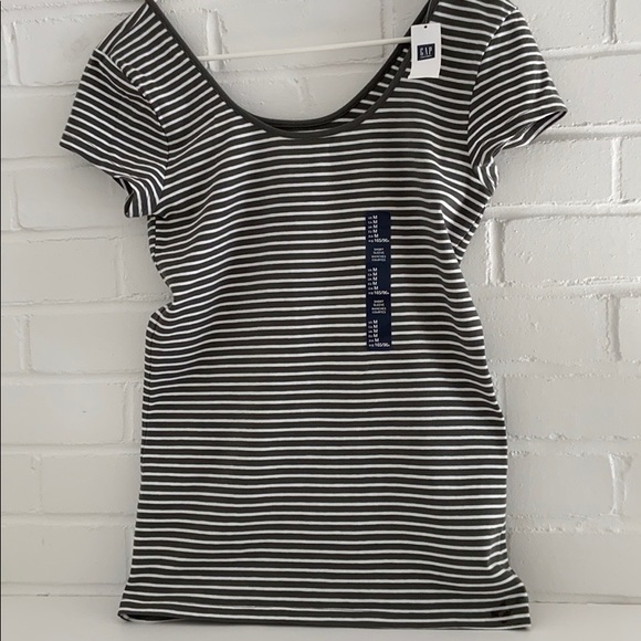 Womens New With Tags Classic Gap Striped Preppy Summer Nautical T-Shirt Size M - Picture 3 of 11